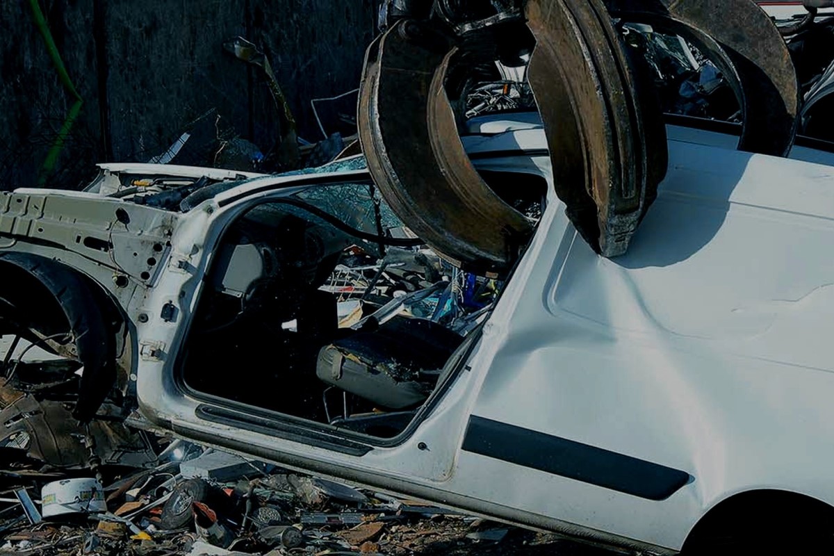 sešrotování vozidla, výkup vozu, použité díly 